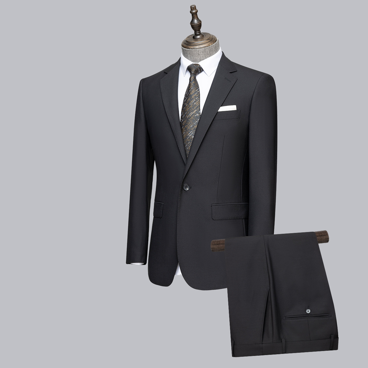 Men's Suit (including pants)